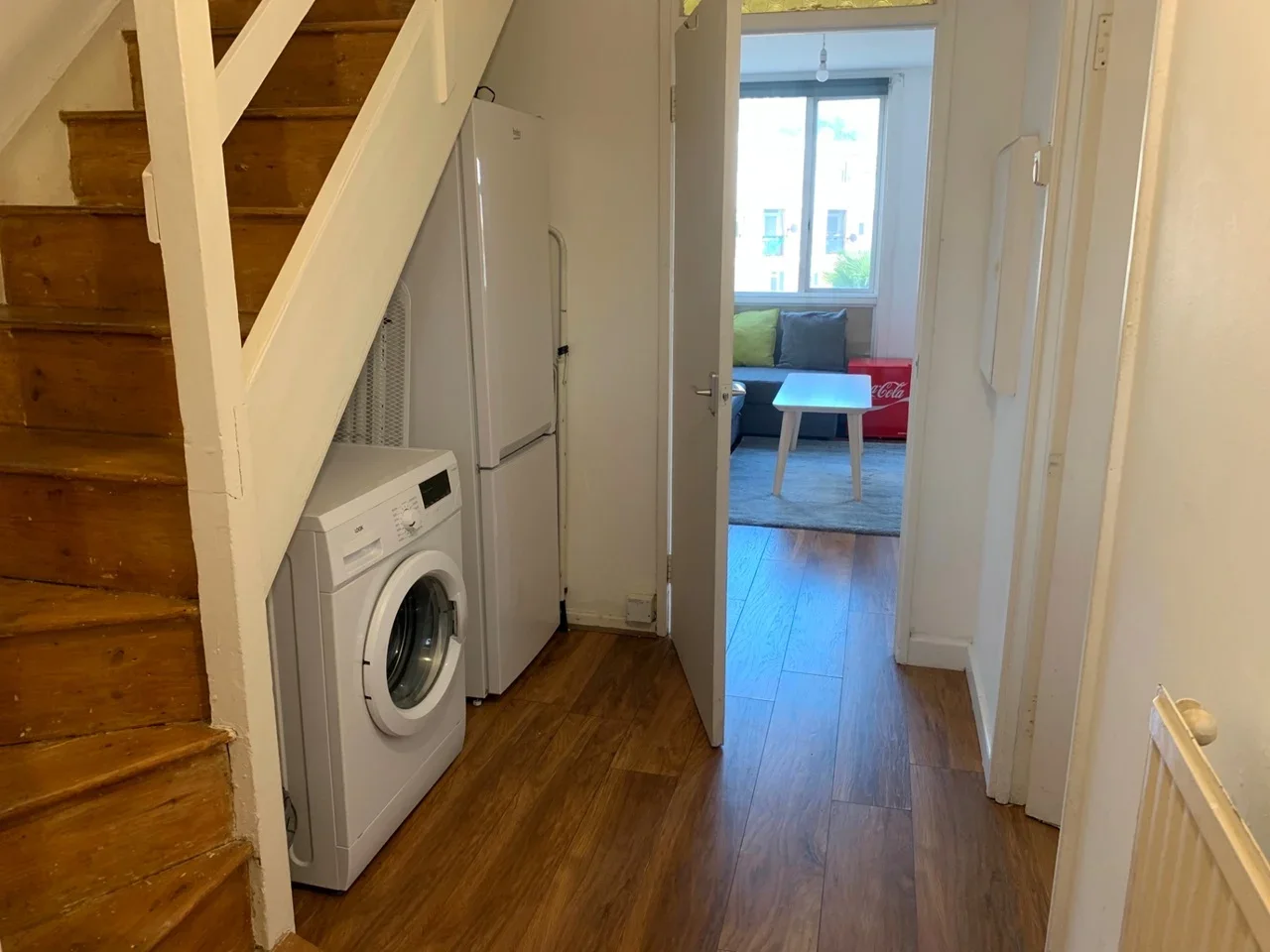 Flat Redmans Road in Greater London