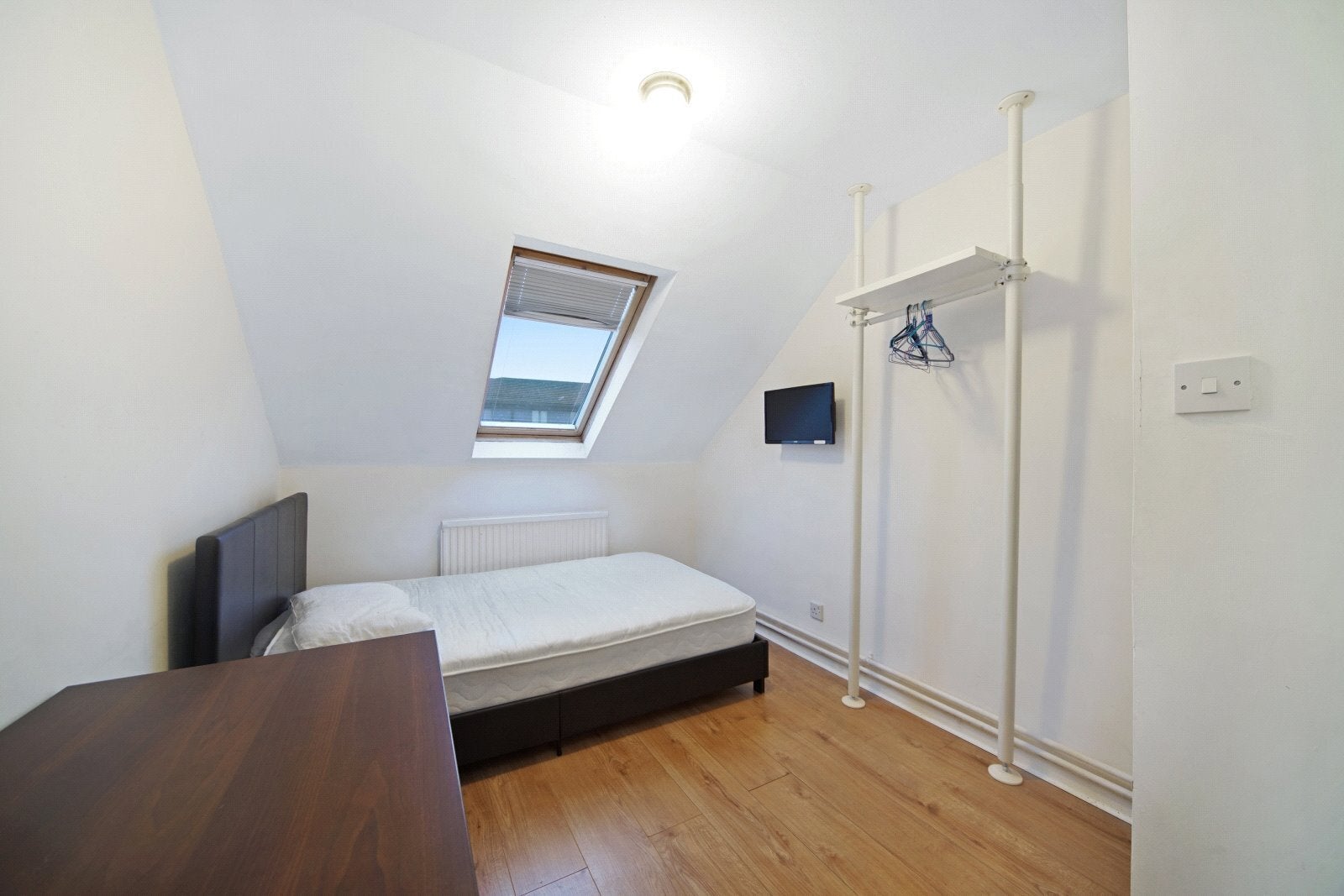 House Campbell Walk in Greater London