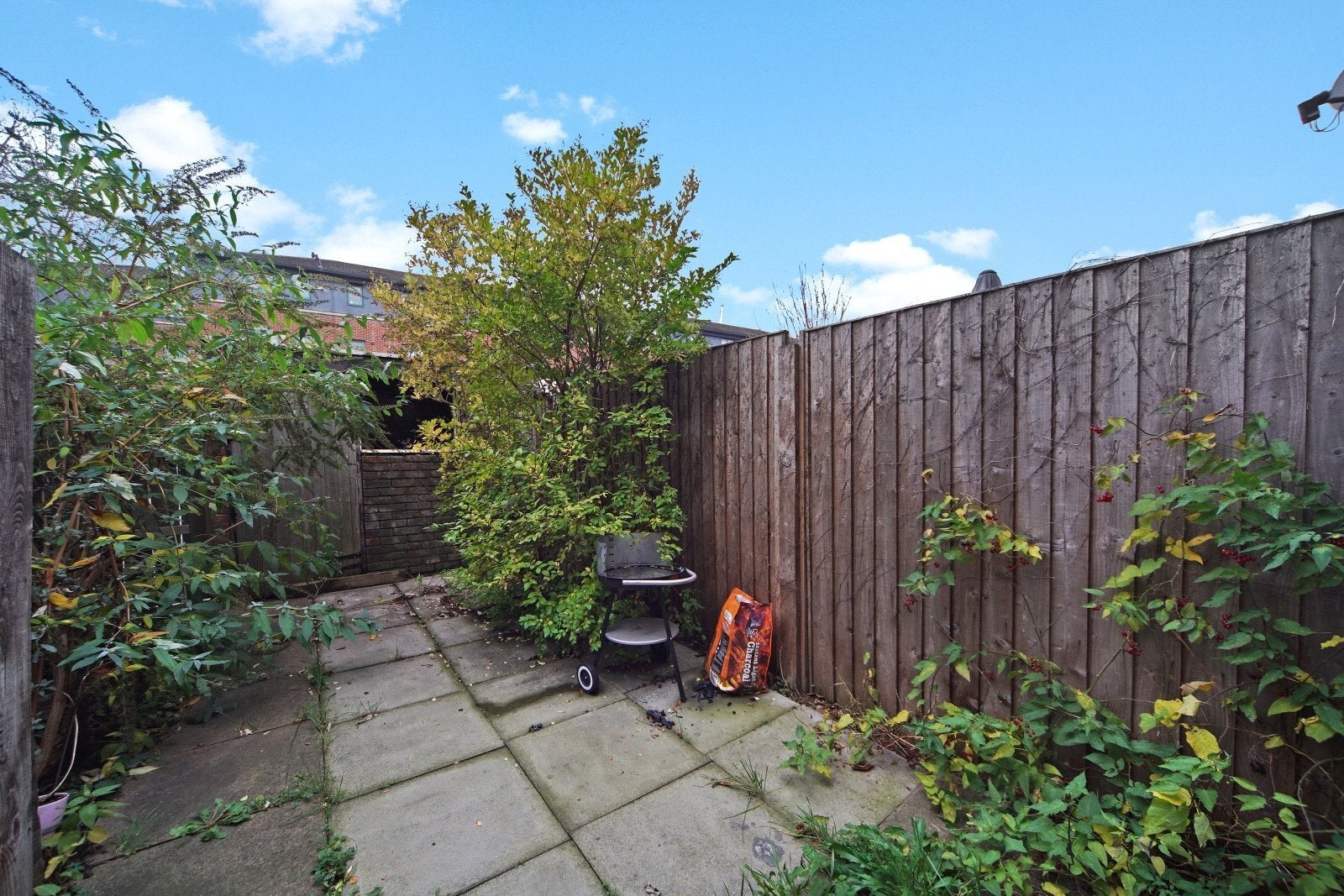 House Campbell Walk in Greater London