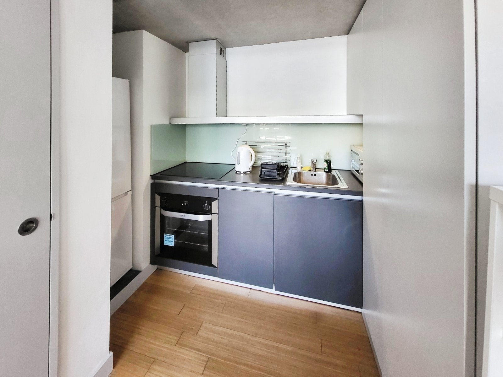 Flat Woodfield Road in Trafford
