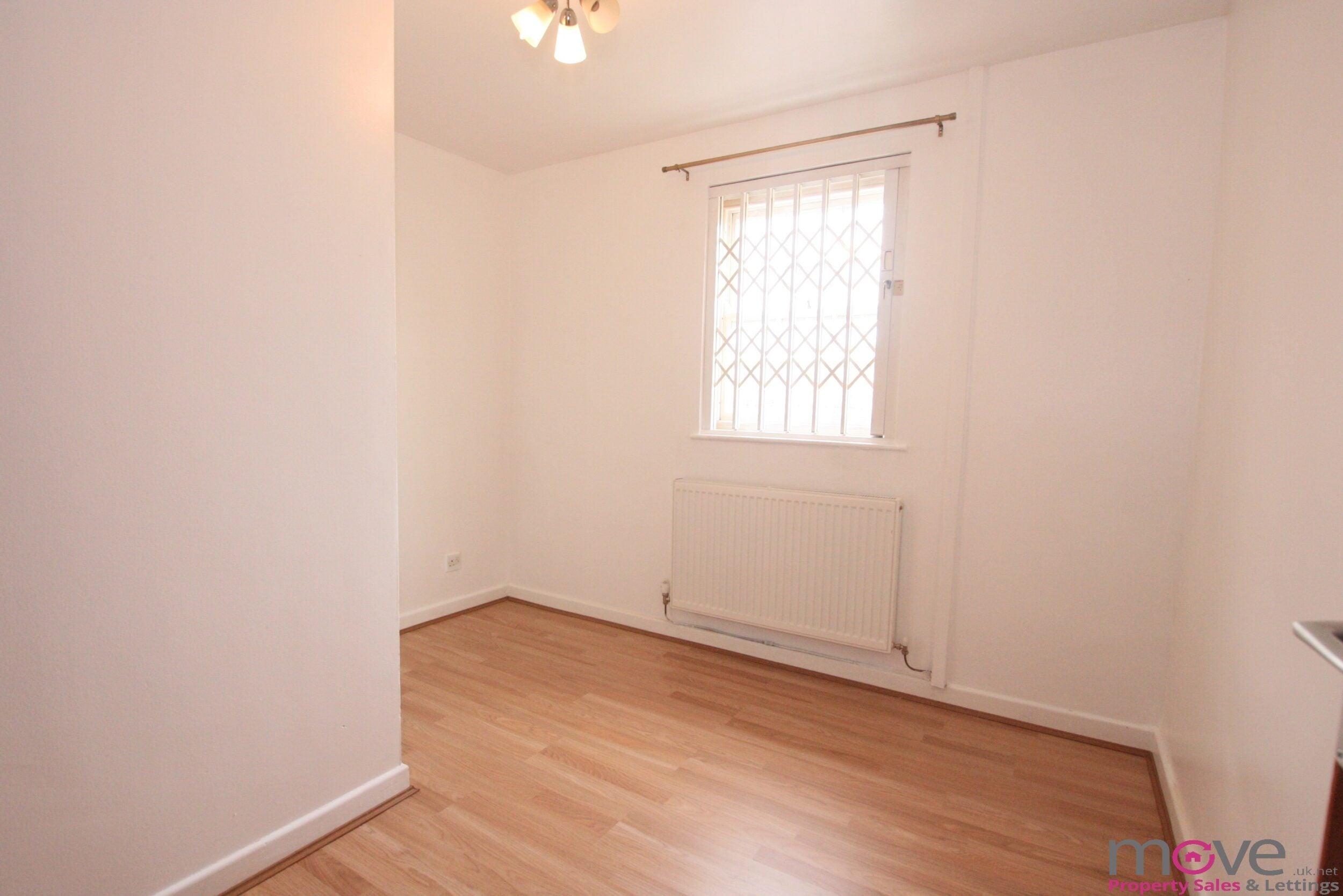 Flat Eastgate Street in Gloucester