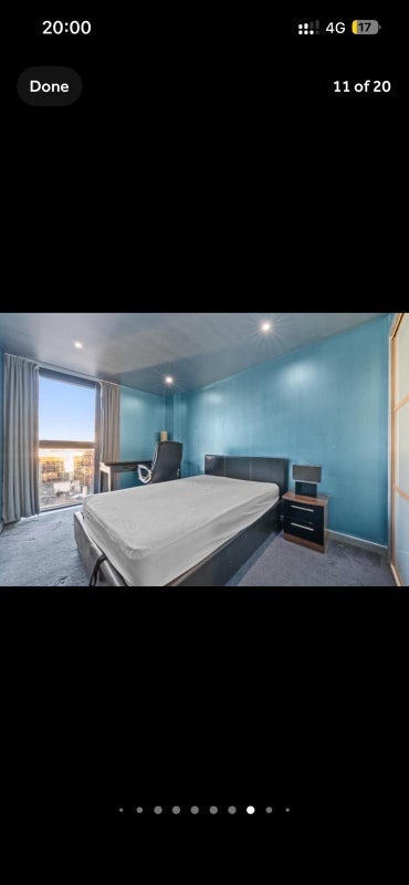 Room Clydeside Expressway in Glasgow