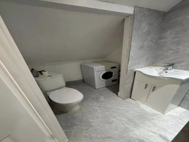 Room Conyer's Road in Greater London