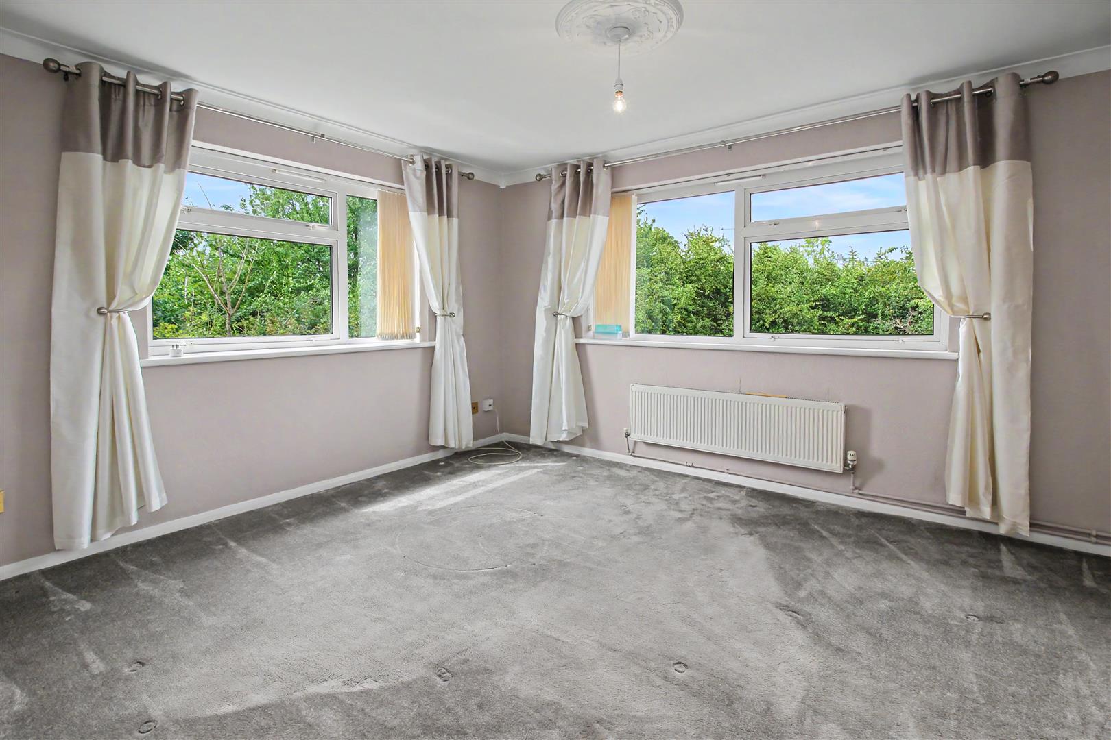 Flat Daniels Road in Little Irchester