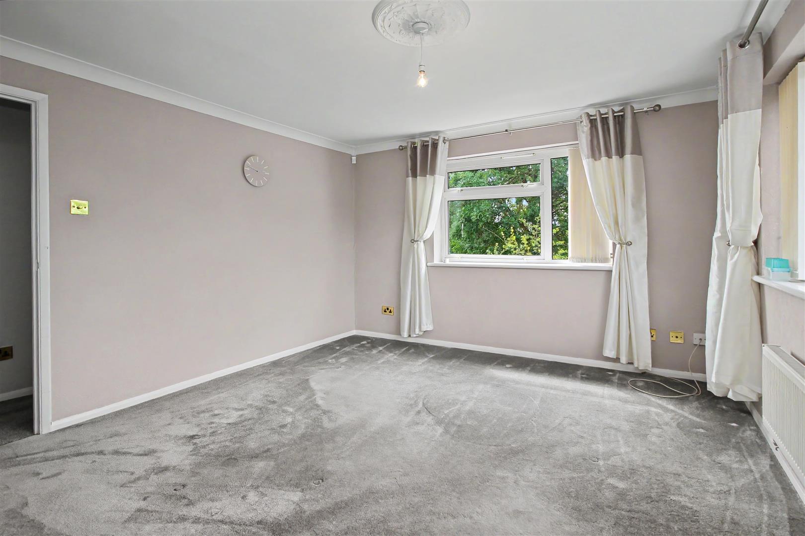 Flat Daniels Road in Little Irchester