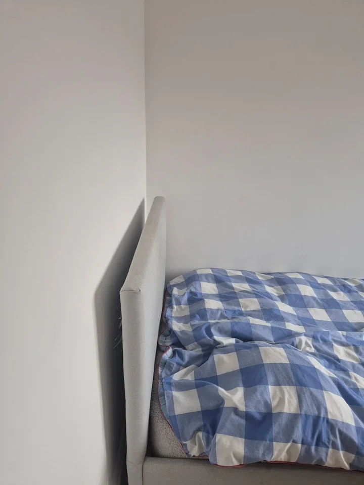 Room Kenneth Road in Greater London