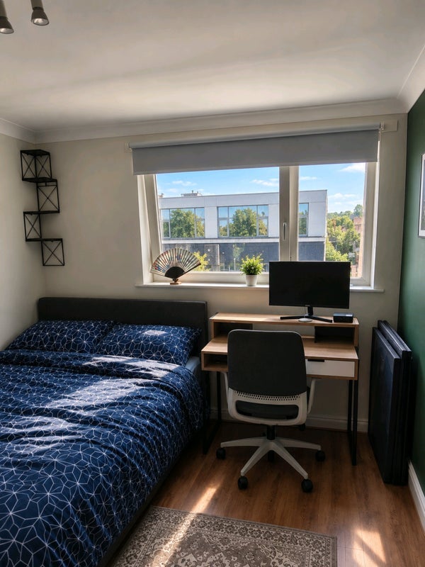 Room Scapa Way in Glasgow