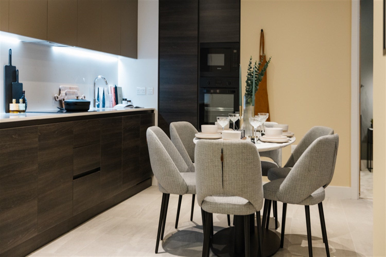 Flat McEwan Square in City of Edinburgh