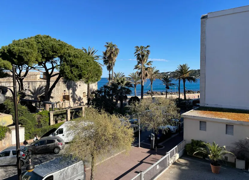Flat Avenue Général Maizière in Antibes