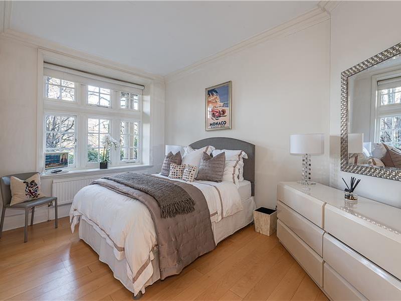 Flat Parkside in Greater London