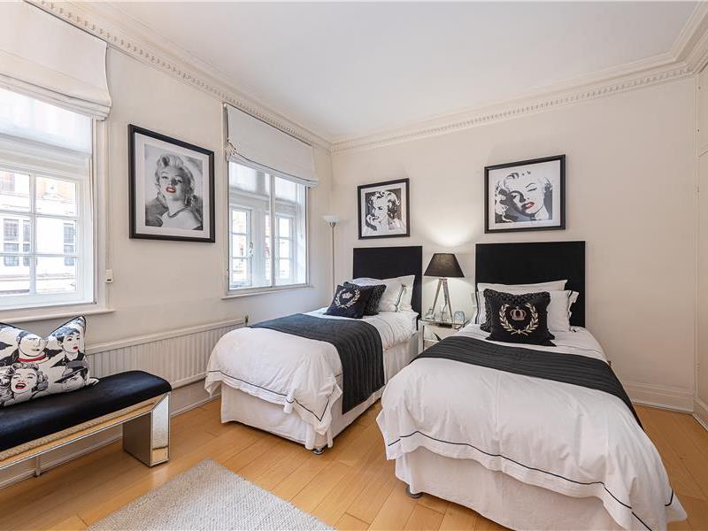 Flat Parkside in Greater London