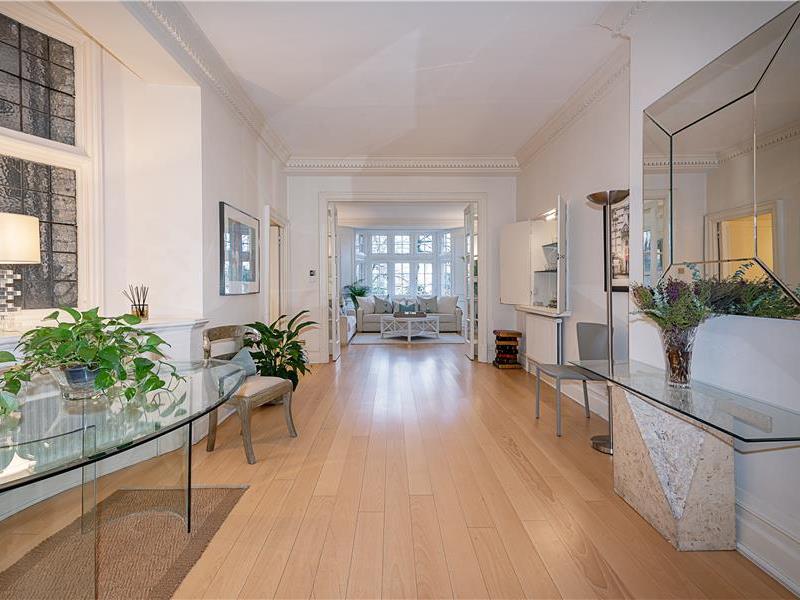 Flat Parkside in Greater London