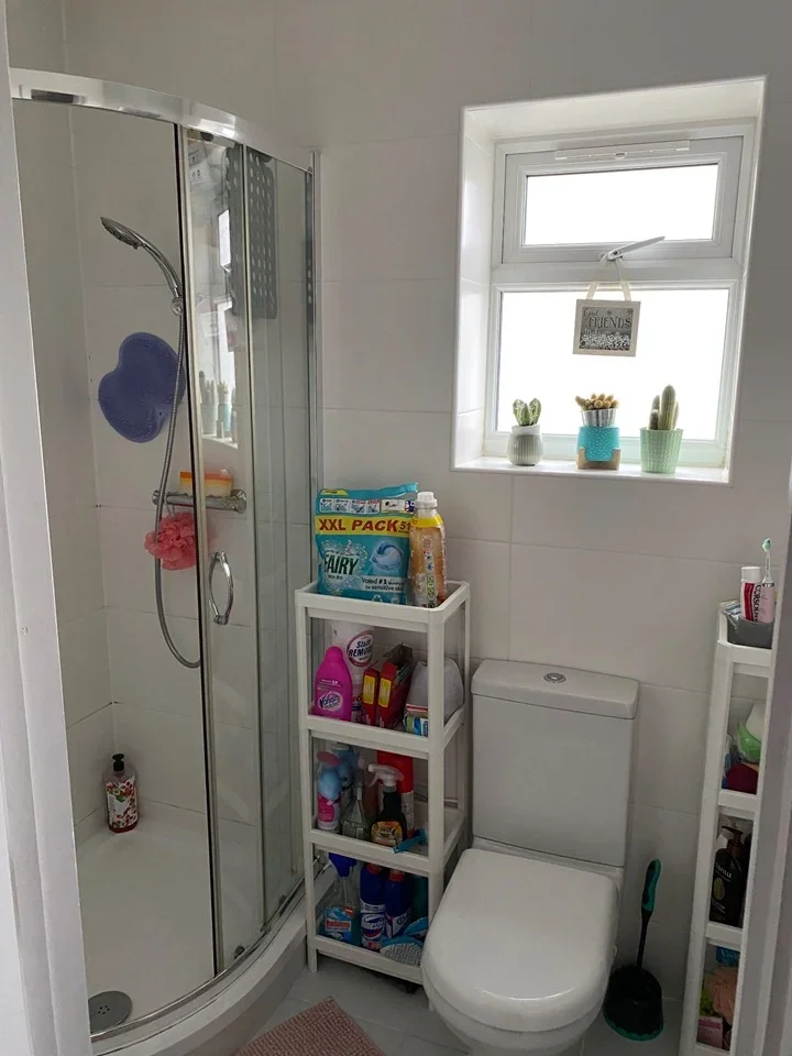 Room Spencer Close in Greater London