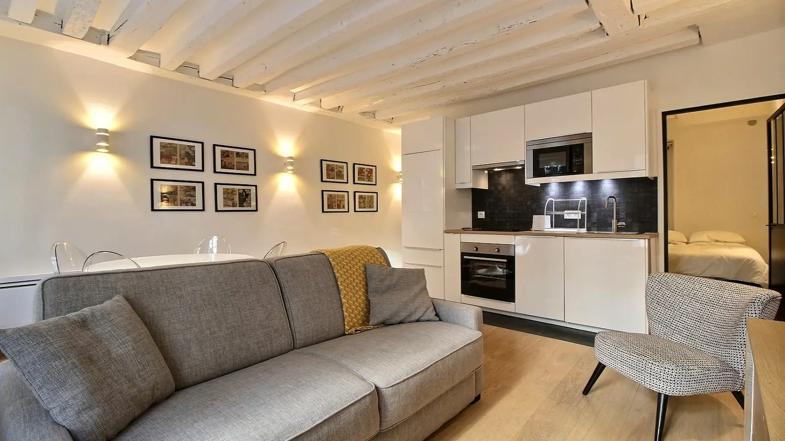 Flat Rue de Bretagne in Paris