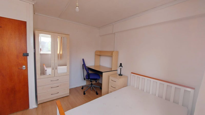 Room New Brook Street in Royal Leamington Spa