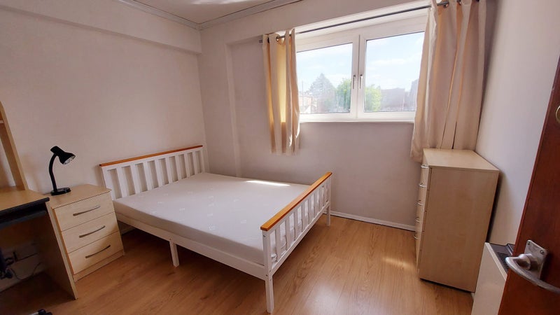 Room New Brook Street in Royal Leamington Spa