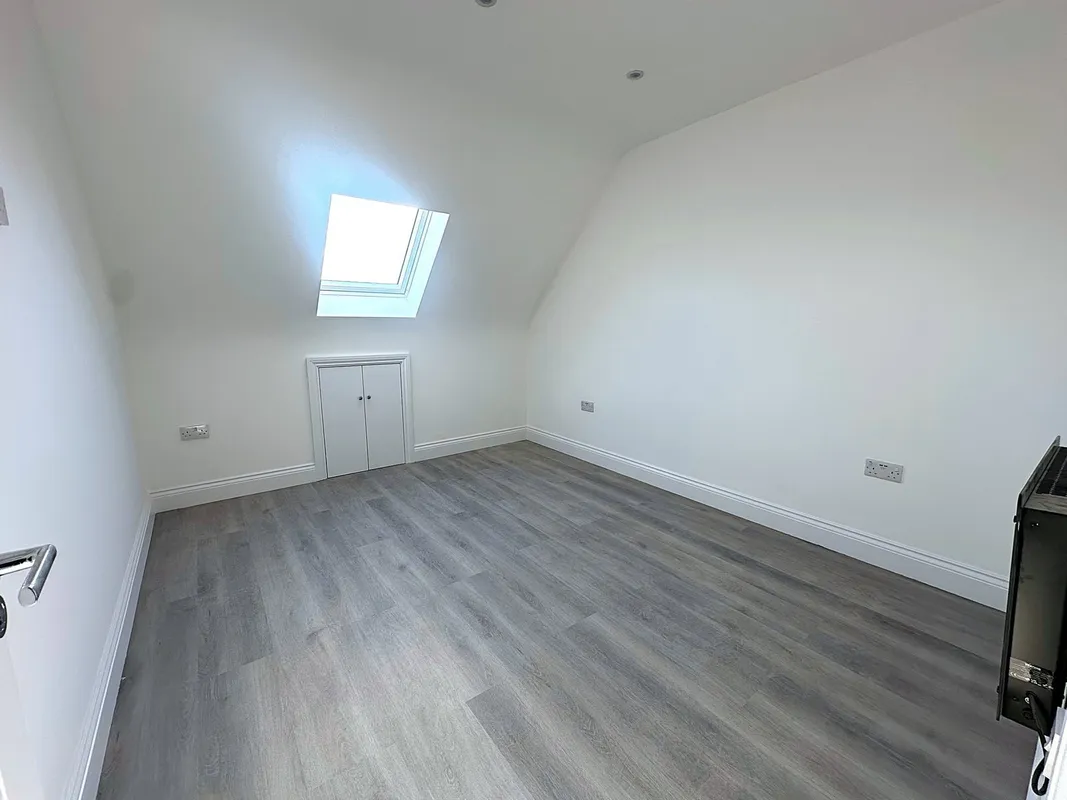 House Tangmere Gardens in Greater London