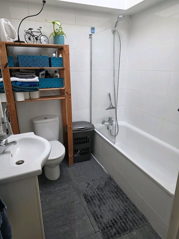 Room Balham High Road in Greater London