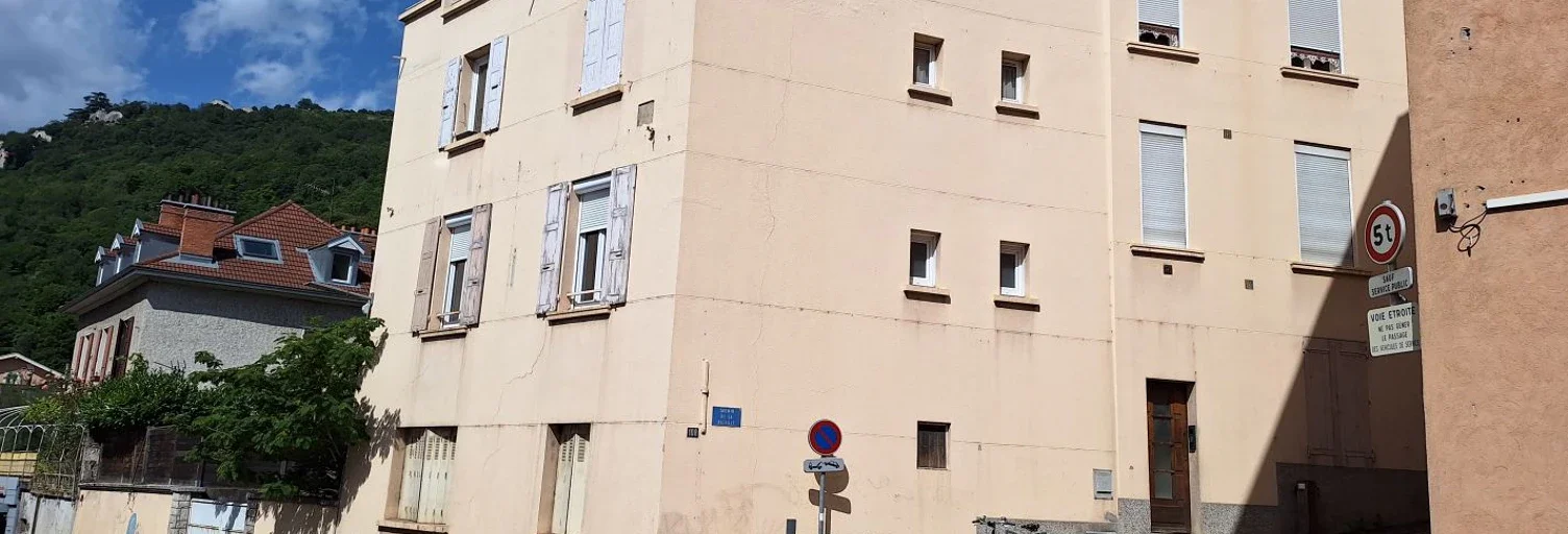 Appartement Grand Rue à Monestier-de-Clermont