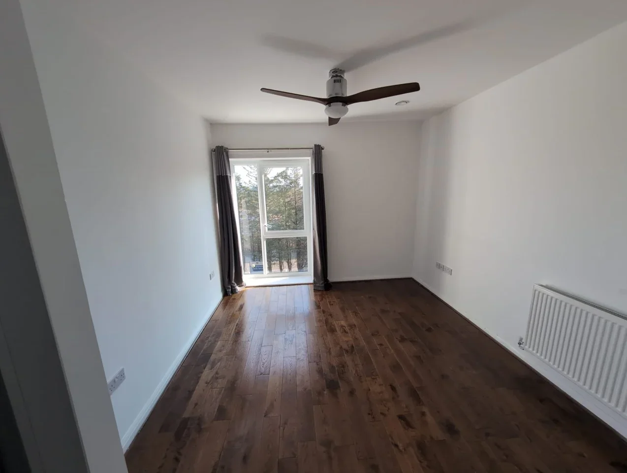 Flat Sterling Road in Greater London
