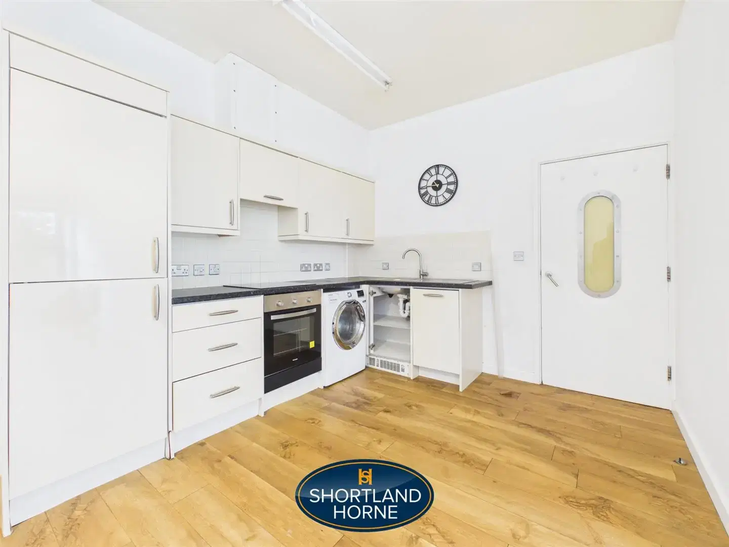 Flat Aldbourne Road in Coventry