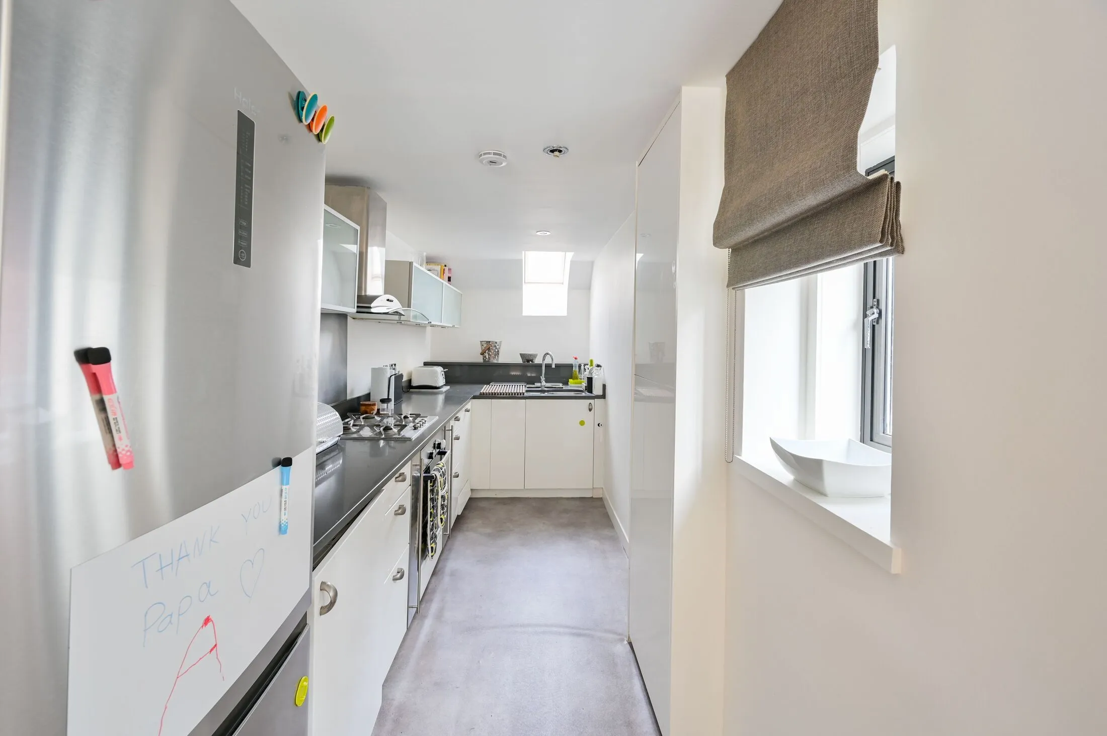 Flat Grosvenor Road in City of Westminster