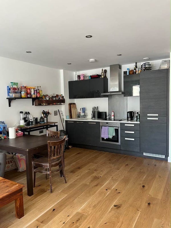 Room Kingsland Road in Greater London