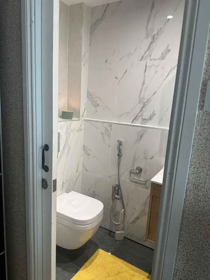 Room Belmont Road in Greater London