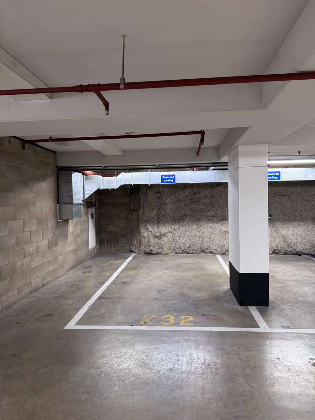 Flat Basil Street in Greater London
