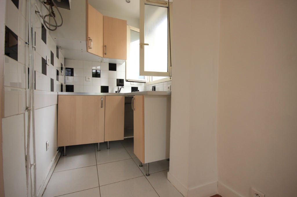 Flat Rue La Guimard in Pantin