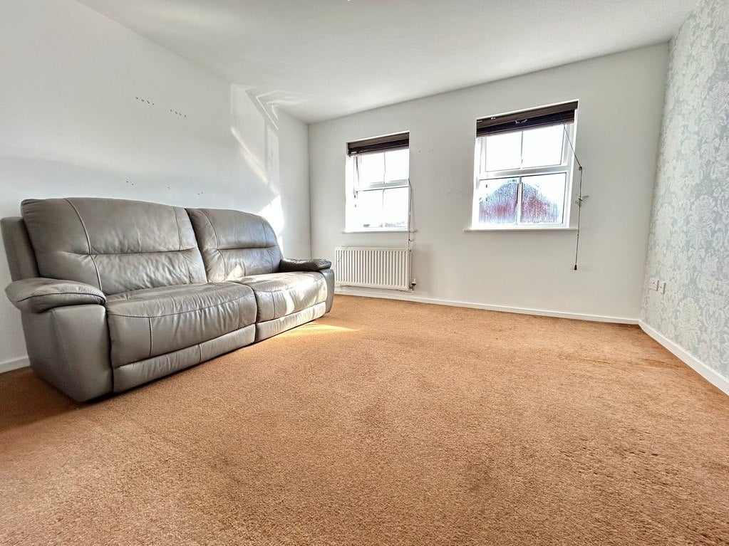 House Pheasant Oak in Coventry