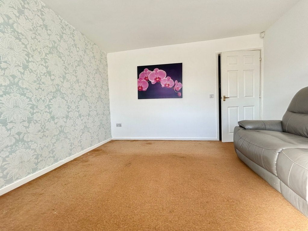 House Pheasant Oak in Coventry