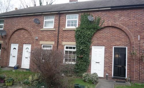 House Cockburn Close in Leeds