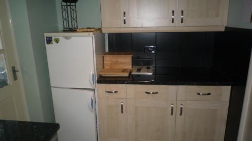 House Cockburn Close in Leeds