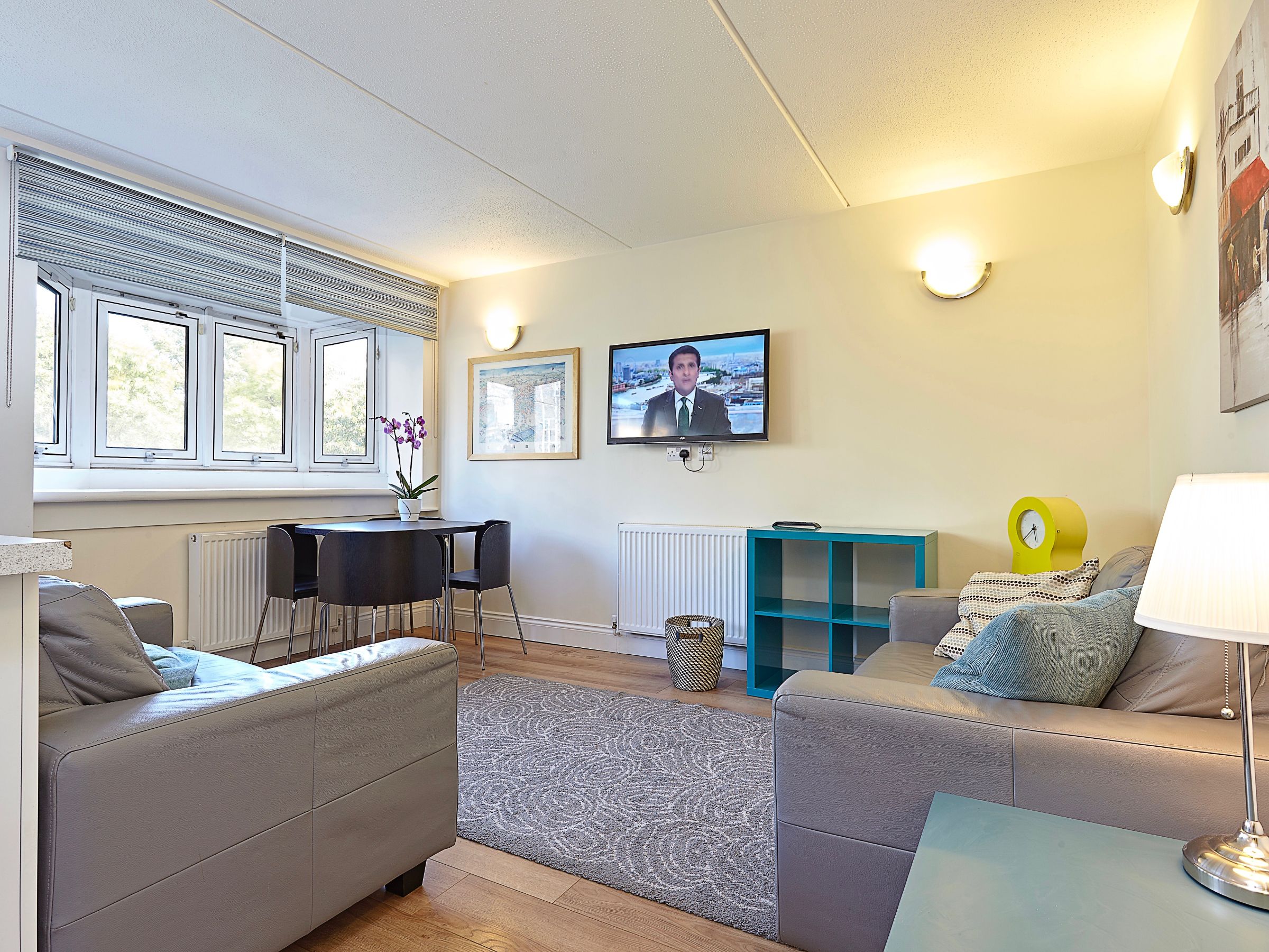 Flat Francis Chichester Way in Greater London