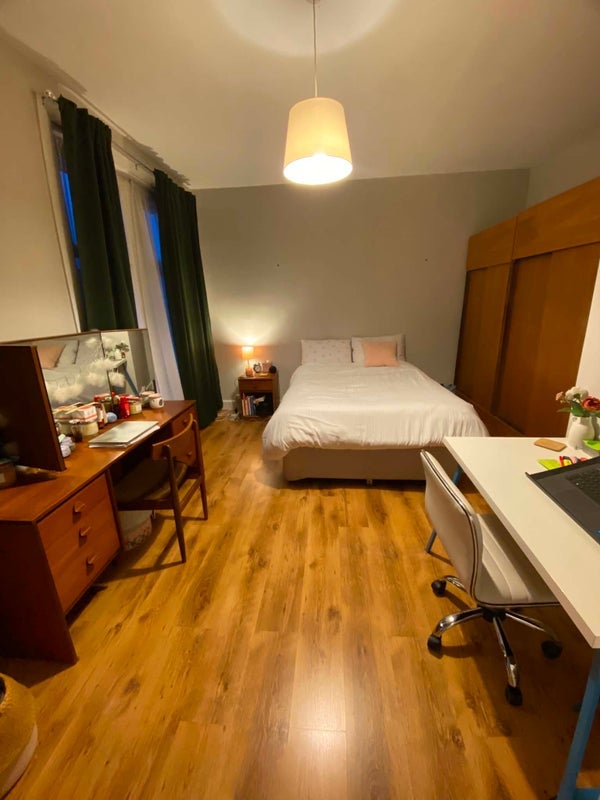 Room Murchison Road in Greater London