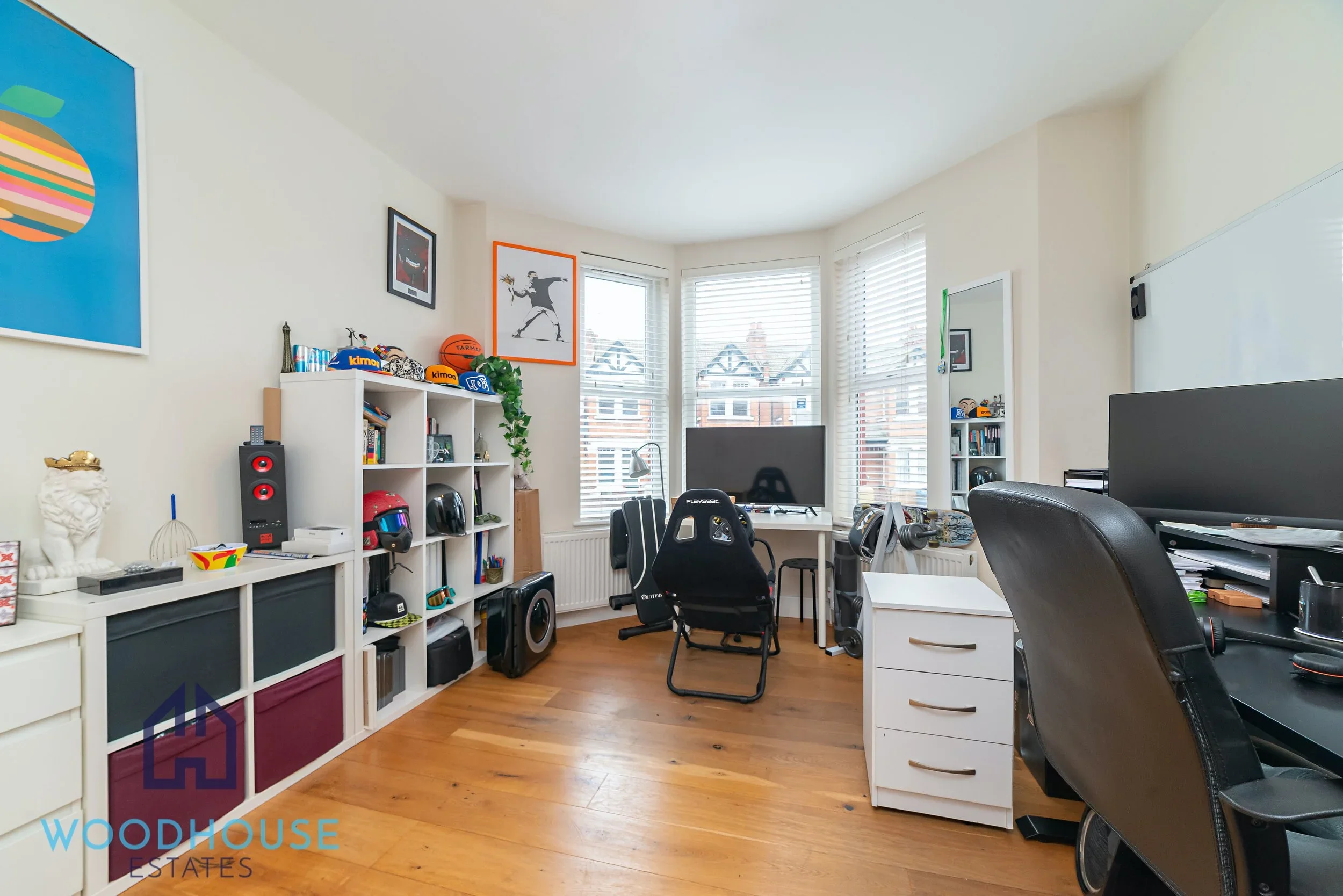 Flat Harlesden Road in Greater London