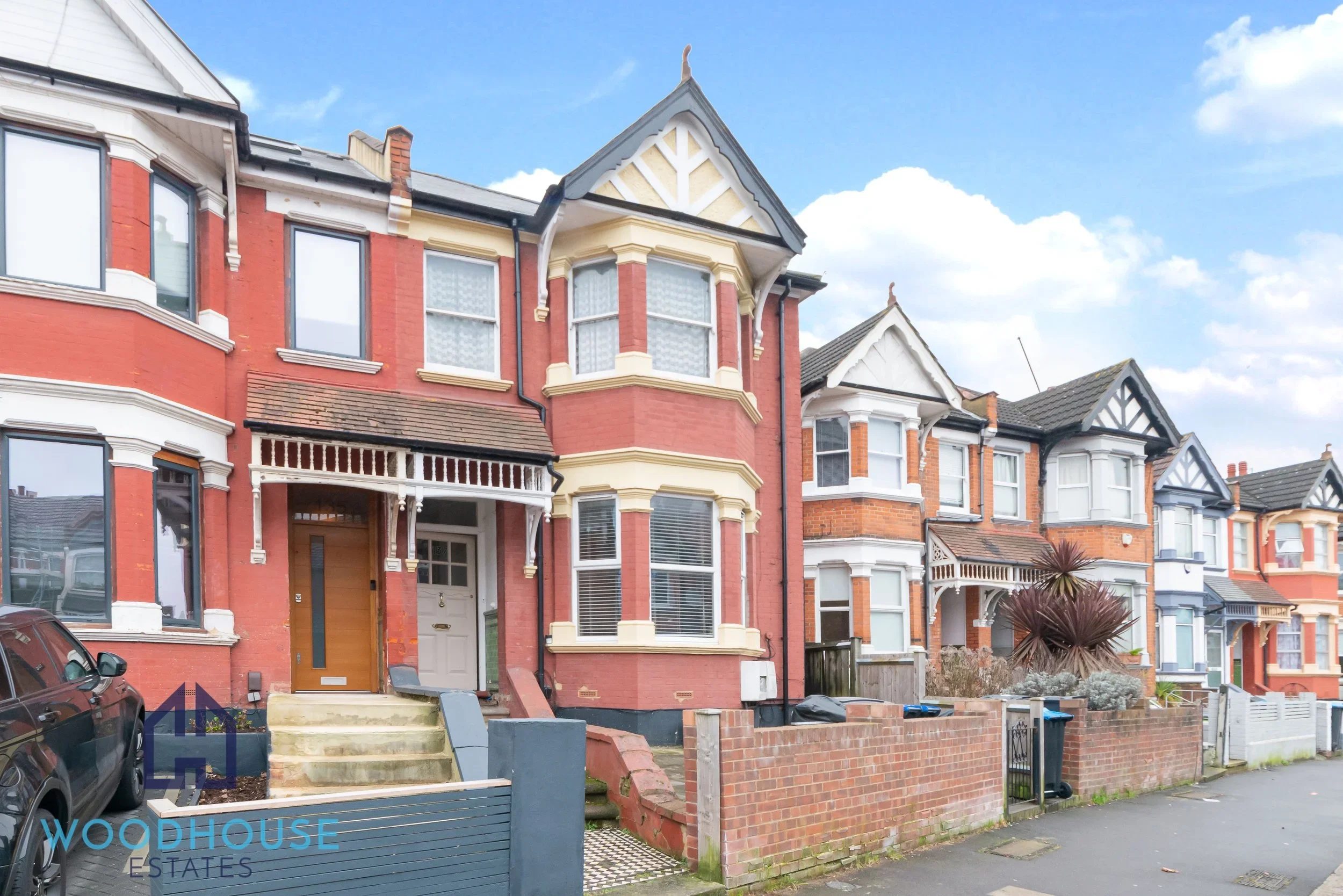 Flat Harlesden Road in Greater London