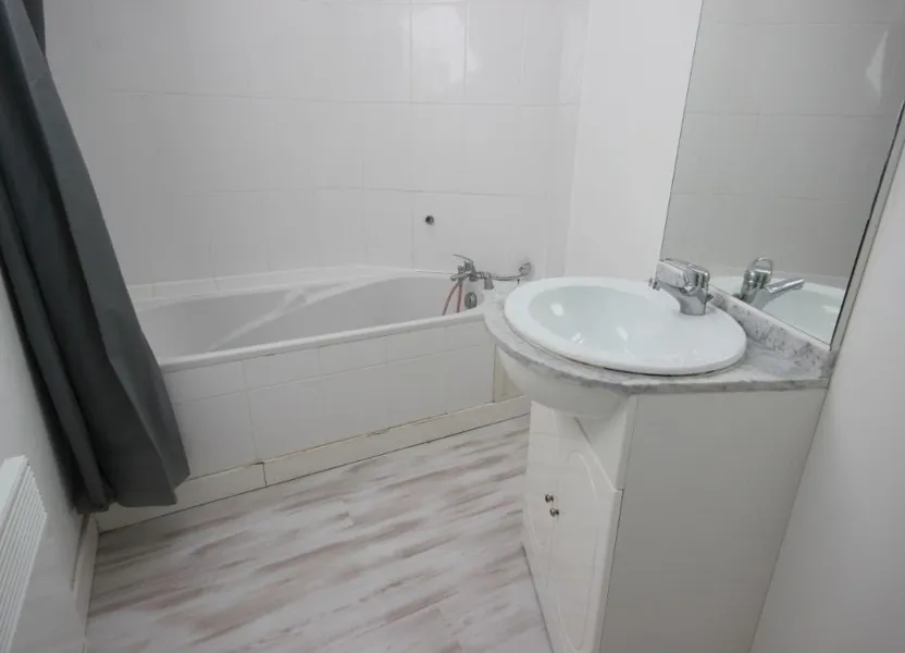Appartement Rue Larroumette à Salies-de-Béarn