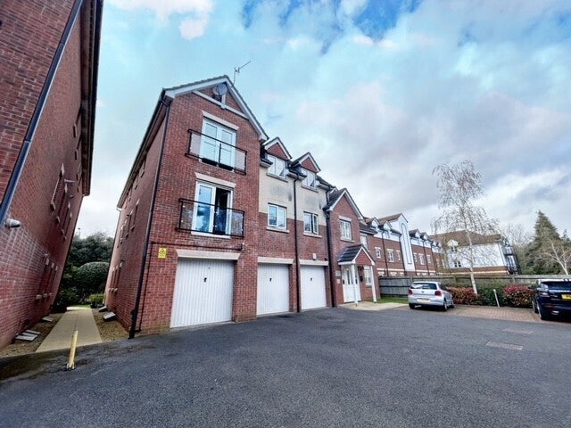 Flat Wimborne Road in Bournemouth