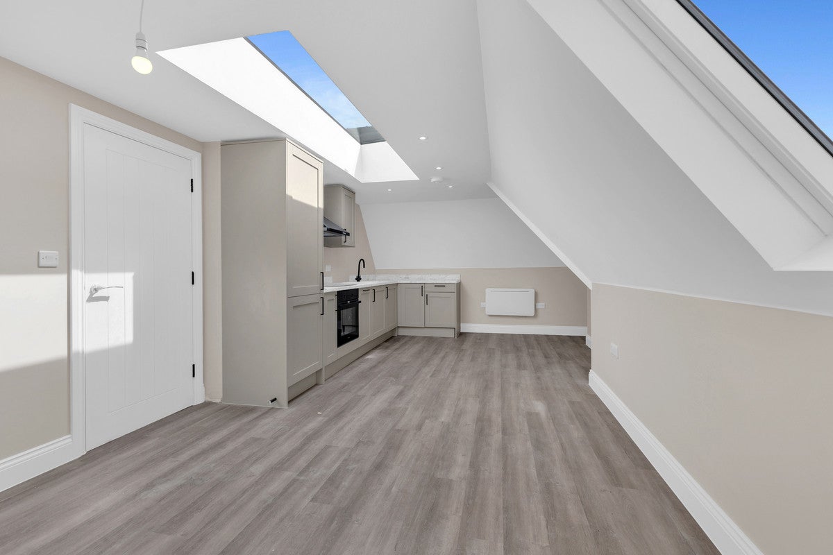 Flat Kent Road in Greater London