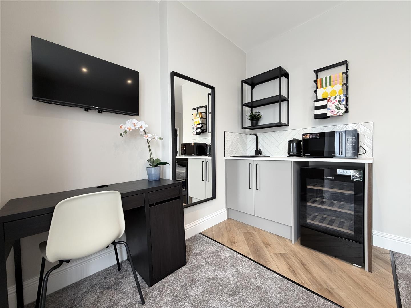 Room Whetstone Lane in Birkenhead