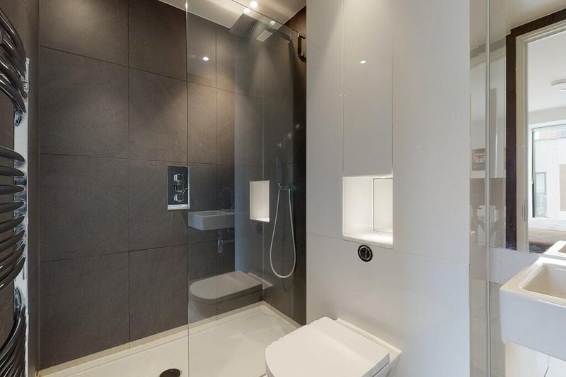 Room Hackney Road in Greater London