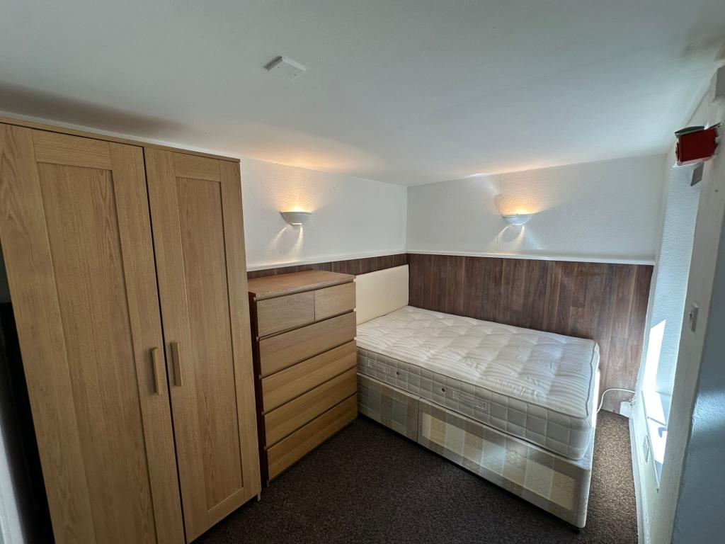 Flat Clarence Road in London