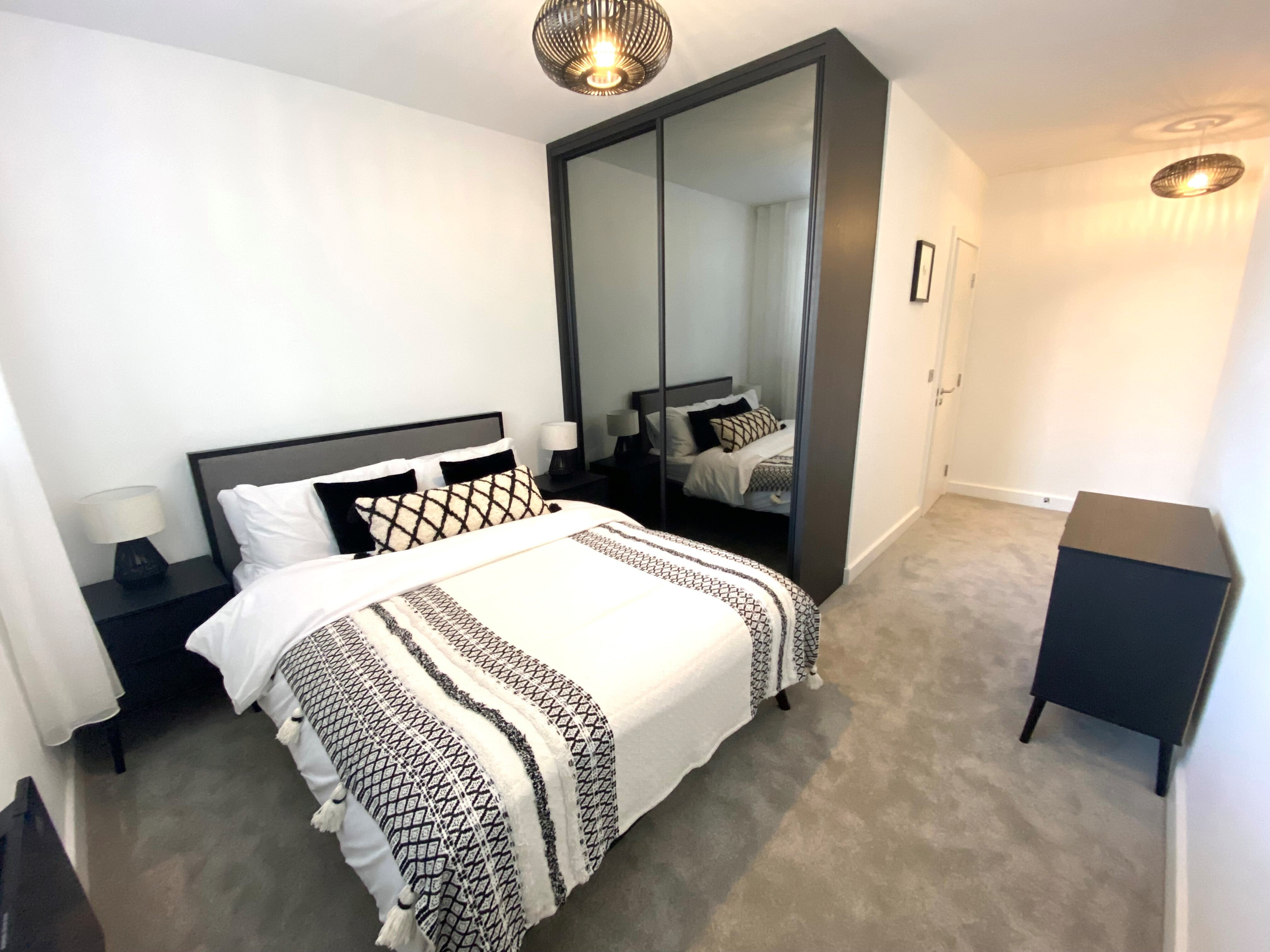Flat Gooch Street North in Birmingham