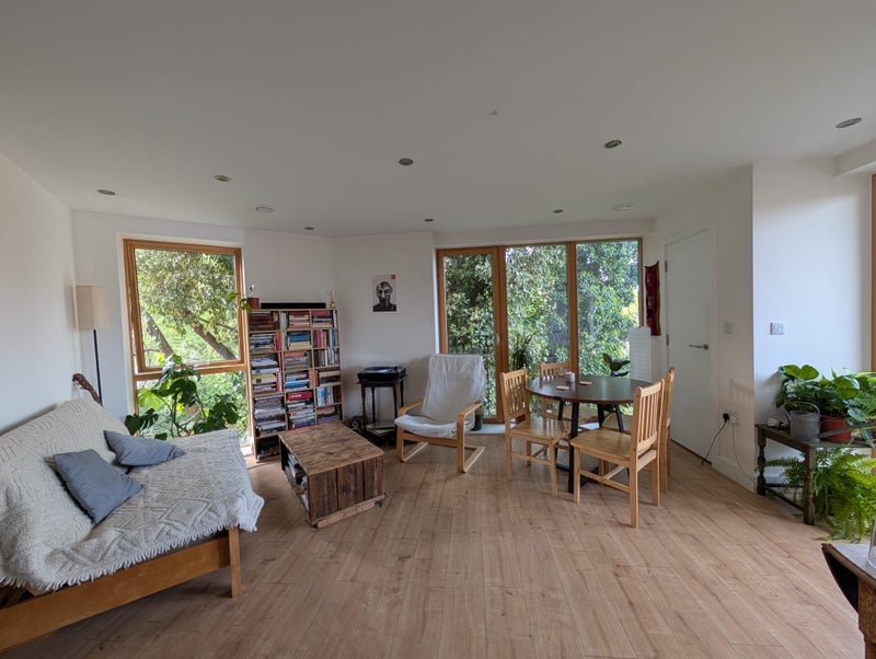 Room Upper Clapton Road in Greater London