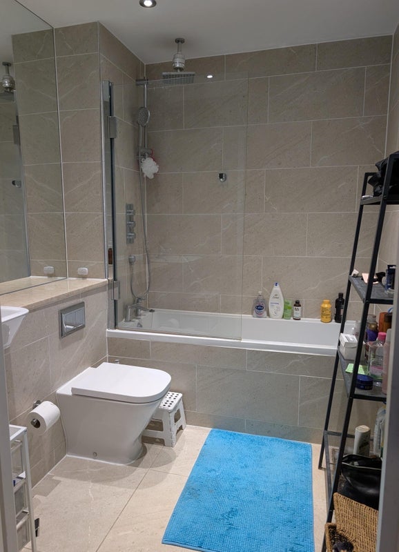 Room Upper Clapton Road in Greater London