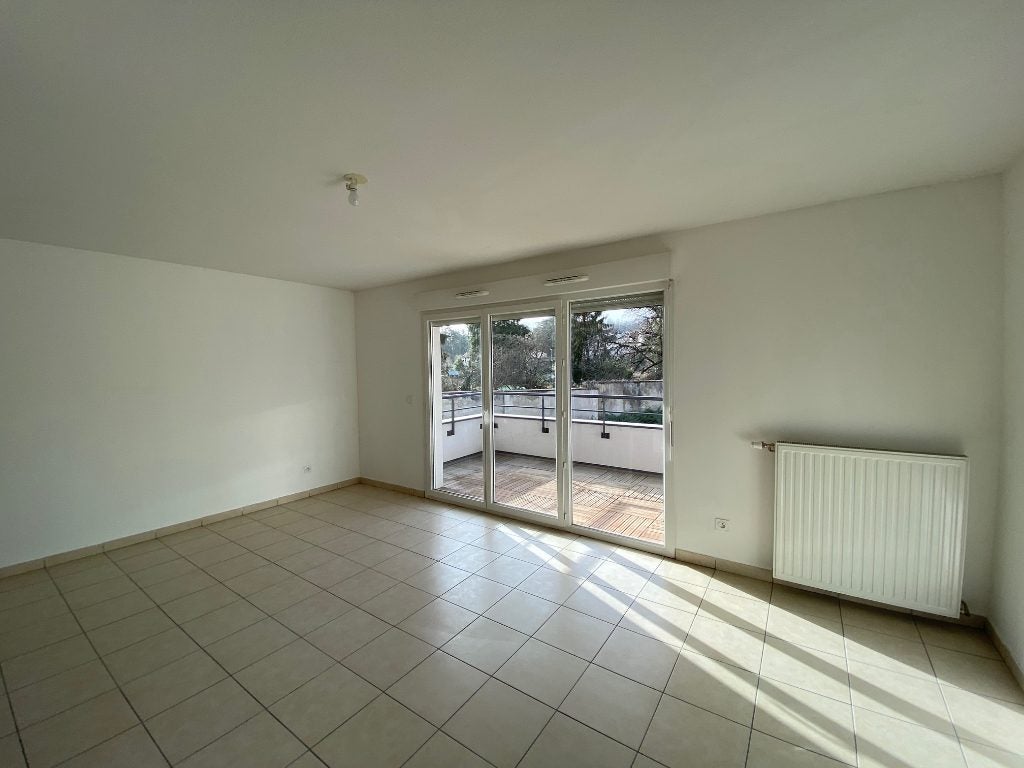 Flat Rue du Plan in Rives