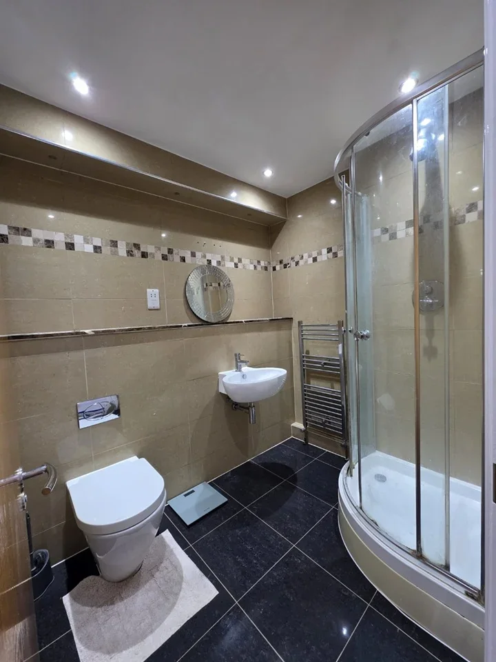 Flat Tegan Close in Greater London