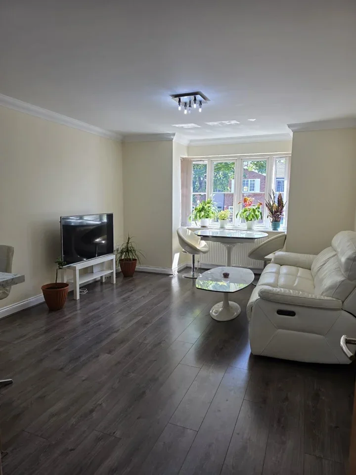 Flat Tegan Close in Greater London